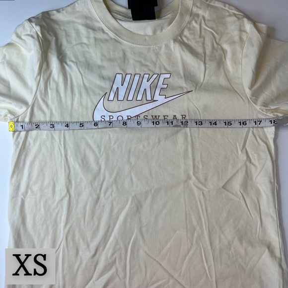 NIKE Pale Yellow Signature Tee Shirt, Short Sleeve, Chevron Stripe Back, NWT!! - Picture 6 of 13